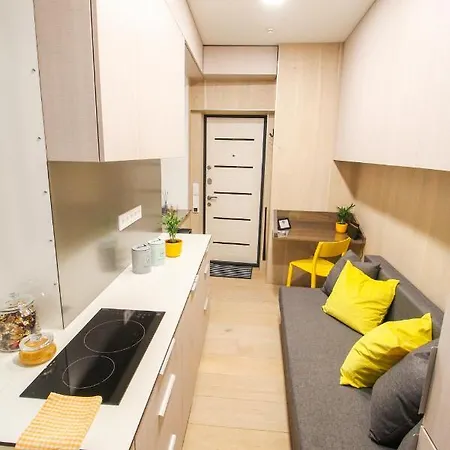 Eu's Smallest In Historic Old Town For Adventure Seekers With Free Parking Apartment