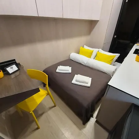 Eu's Smallest In Historic Old Town For Adventure Seekers With Free Parking 维尔纽斯